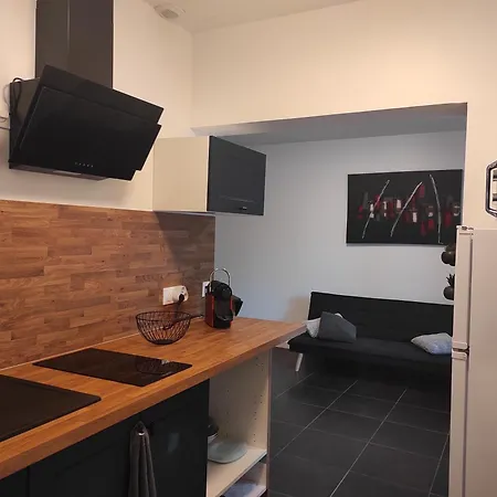 Calme Entre Terre Et