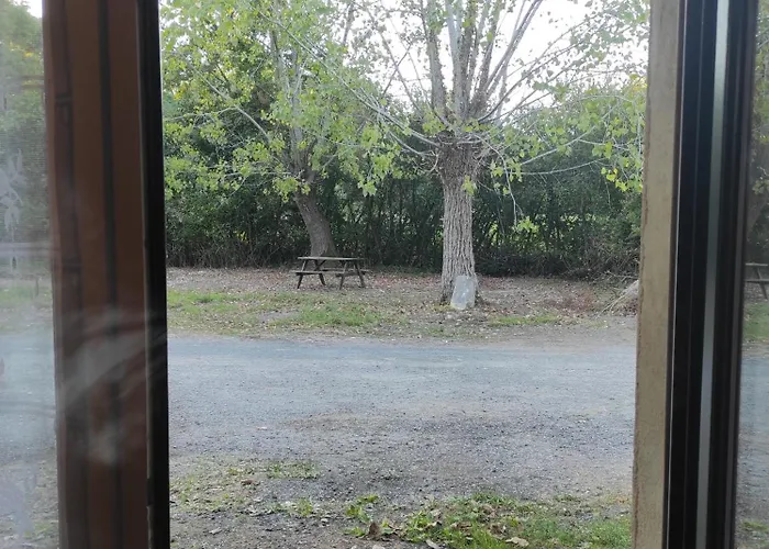 Calme Entre Terre Et Venansault