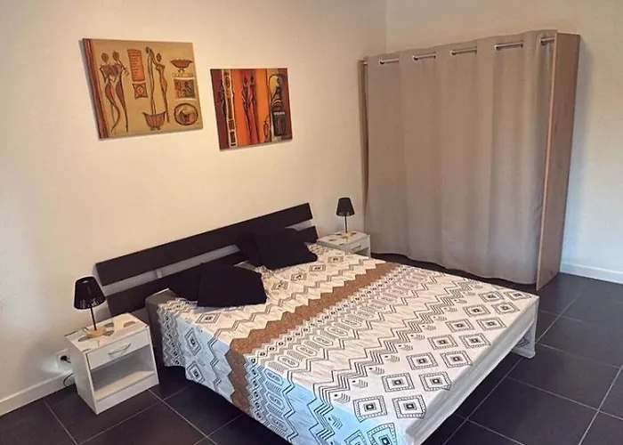 Calme Entre Terre Et *